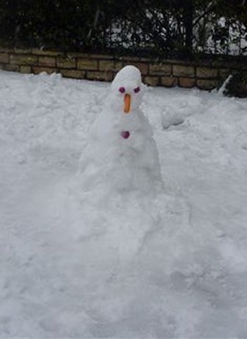 This year's first Jerusalem snowman (not chareidi)